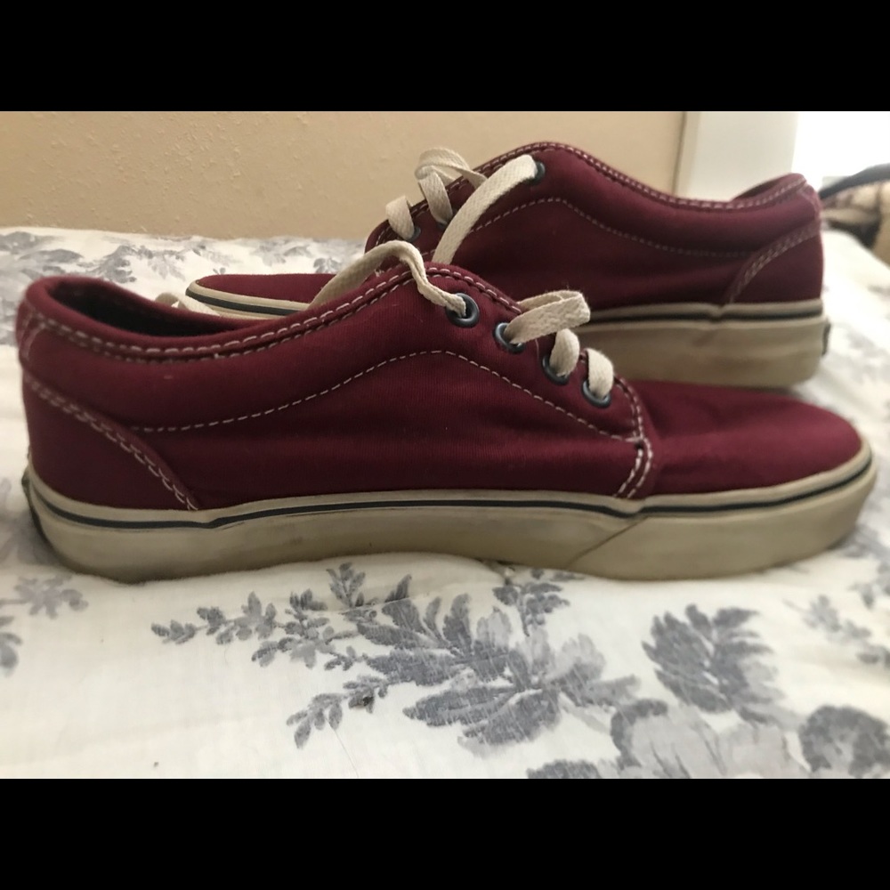 Maroon vans women’s size 7.5 mens size 6